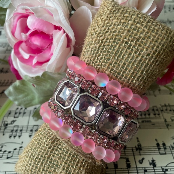 Set of 5 stackable bracelets in high style sugar pink crystal. - Picture 1 of 15